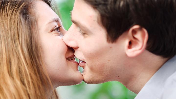 如何应对宫寒?导致宫寒的原因是什么?